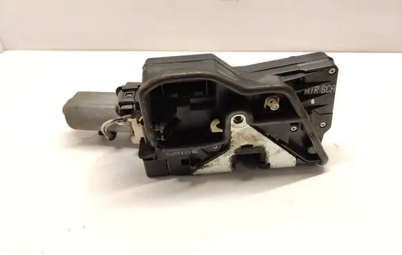 BMW 7 E65 E66 Rear door lock 7028910