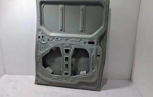 Renault Trafic III (X82) Side sliding door 821003024R