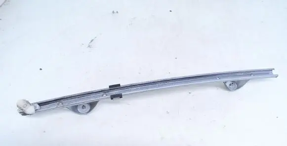 Opel Astra H Front door windshield rail 13100541