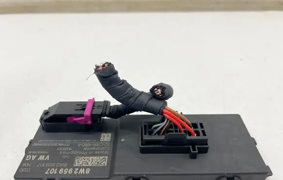Tailgate/trunk control unit/module