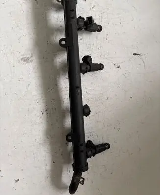 Volkswagen Polo III 6N 6N2 6NF Fuel main line pipe 030133319L 0280151058
