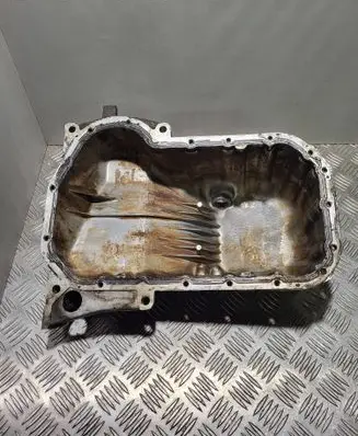 Volkswagen PASSAT B5 Oil sump 058103603
