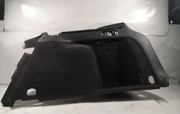 Trunk/boot lower side trim panel