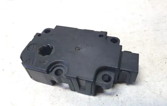 Audi A8 S8 D4 4H Air flap motor/actuator CZ1139300855ND8