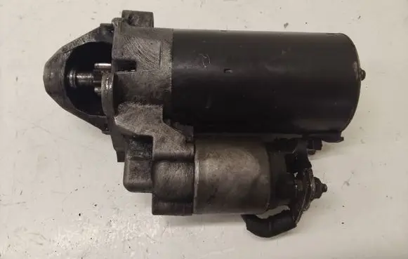 Audi A4 S4 B7 8E 8H Starter motor 0001109064