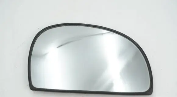 Hyundai Accent Wing mirror glass 