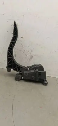 Audi A6 S6 C6 4F Accelerator throttle pedal 4F1721523B