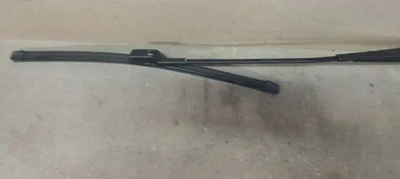 Volvo V50 Windshield/front glass wiper blade