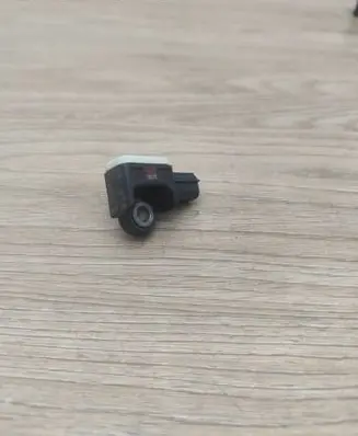 Volvo V60 Airbag deployment crash/impact sensor 31334336