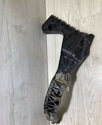 Audi Q3 F3 Bumper support mounting bracket corner 83F807454