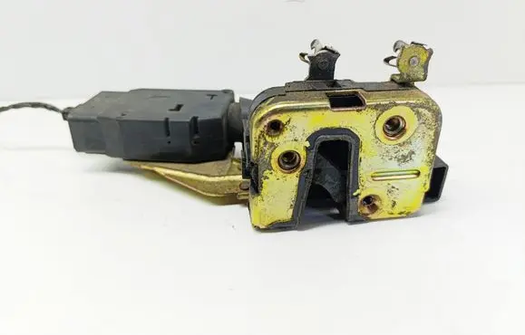 Volvo S40, V40 Front door lock