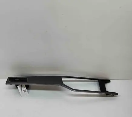 Dashboard glove box trim