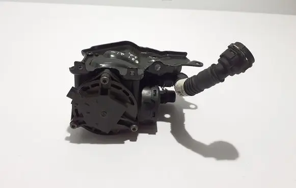 BMW 5 G30 G31 G38 Breather/breather pipe/hose 7925785