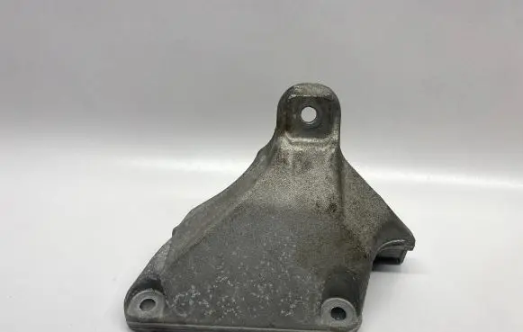 BMW 2 F22 F23 Engine mounting bracket 6788610 22116788610