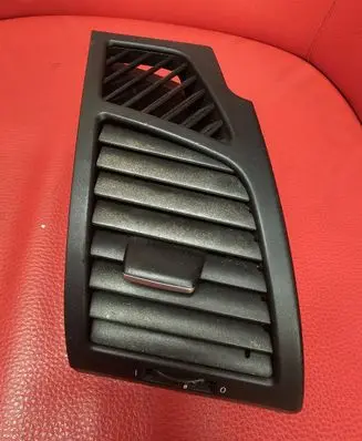 BMW 1 E81 E87 Dashboard side air vent grill/cover trim 705918811 010204439