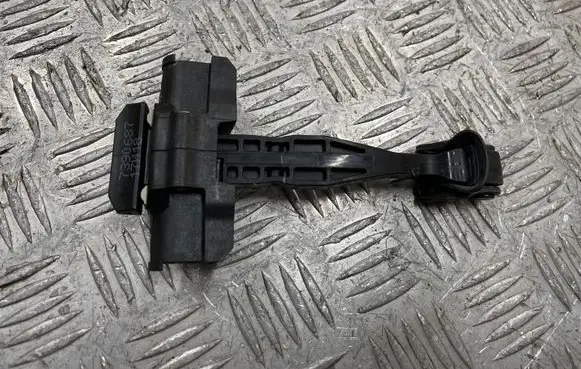 BMW X3 G01 Rear door check strap stopper 7390687