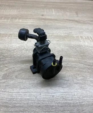 Opel Vectra C Vacuum pump 09128022