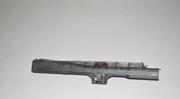 Radiator mount bracket