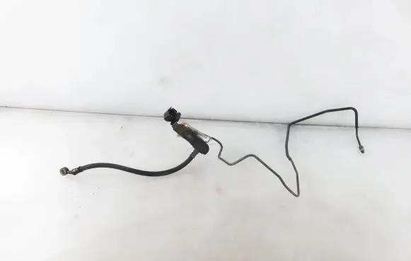 Nissan Primera Clutch pipe/line 