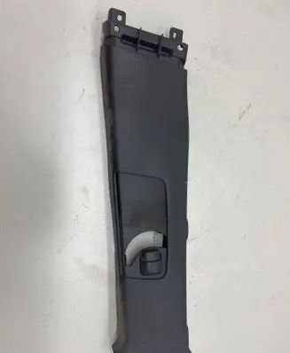 Toyota Land Cruiser (J120) (B) pillar trim (top) 6242060040