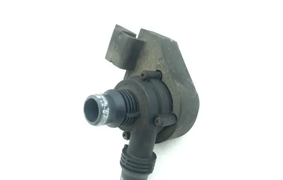 BMW 5 E60 E61 Electric auxiliary coolant/water pump 6922647