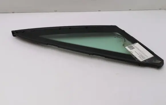 Audi A8 S8 D2 4D Rear side window 4D0845300