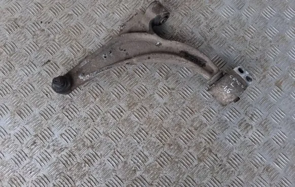 Chevrolet Captiva Front lower control arm/wishbone 13272609