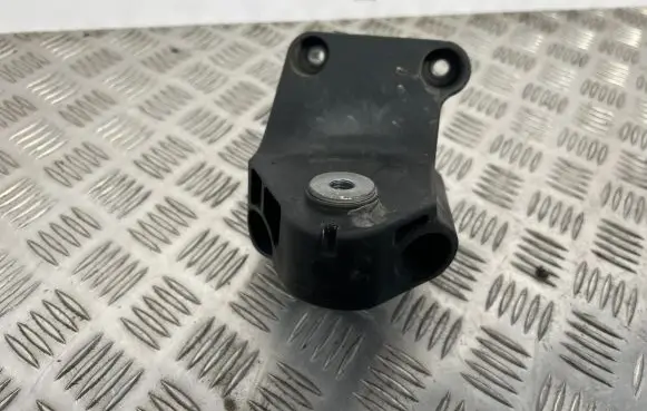 Mercedes-Benz E W213 Engine mounting bracket A6542232200