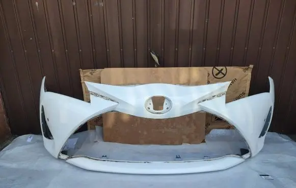 Toyota Yaris Front bumper 521190DA40