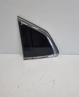 Nissan Qashqai Rear windscreen/windshield window 43R001583 E000199