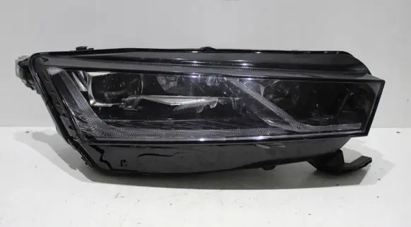Skoda Octavia Mk4 Headlight/headlamp