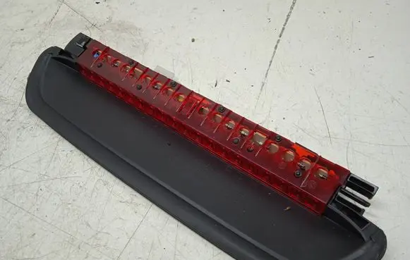BMW 3 E90 E91 Third/center stoplight 168644