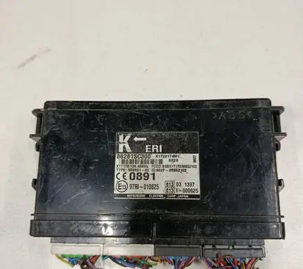 Subaru Forester SH Central body control module 88281SC300 97RI010625 X1T22174M1