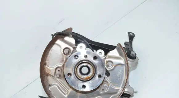 BMW i3 Rear wheel hub 6852161 33326852161 33306867880