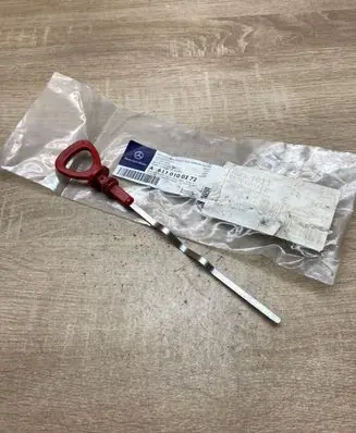 Mercedes-Benz C W202 Oil level dip stick A6110100372