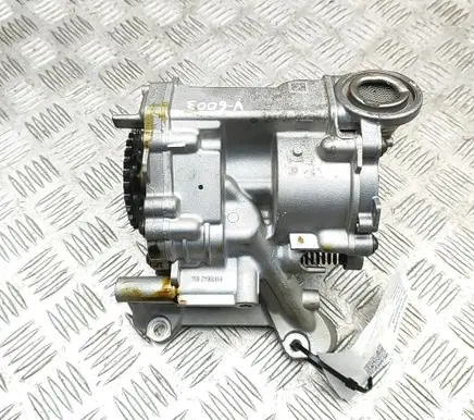 BMW X1 F48 F49 Oil pump 8631810