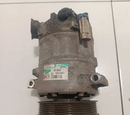 Opel Insignia A Air conditioning (A/C) compressor (pump) 13232307 00202906963 R134A