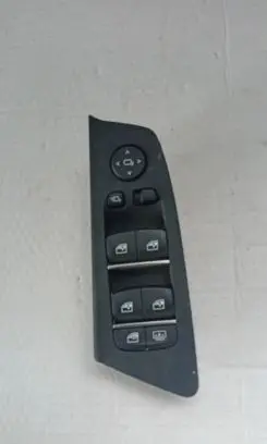 BMW 5 G30 G31 Electric window control switch 6832732