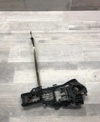 Volkswagen PASSAT B7 Rear door exterior handle/bracket 3c08378863