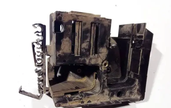 Volkswagen PASSAT B6 Battery box tray 1k0907361b