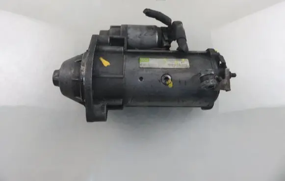 Audi A4 S4 B6 8E 8H Starter motor D7R33 068911024E
