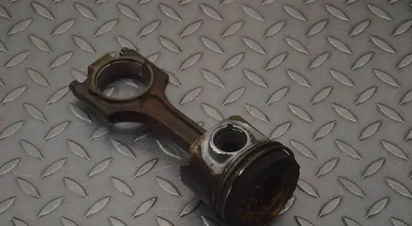 Volvo XC60 Piston 