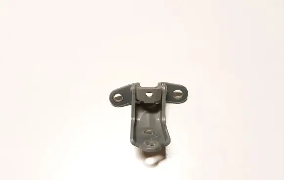 Hyundai Tucson JM Front door lower hinge BJC