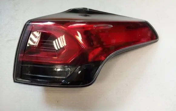 Toyota RAV 4 (XA30) Rear/tail lights 81550-42200