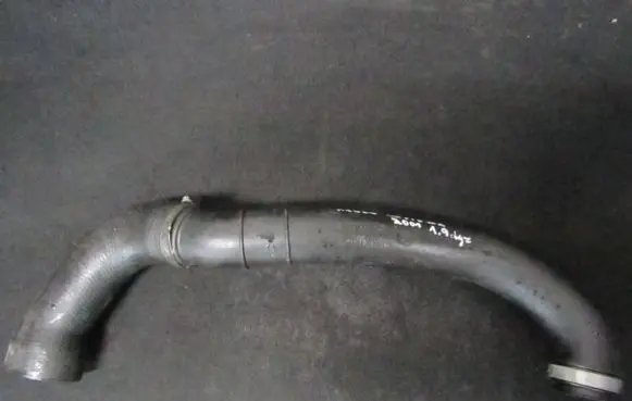 Mitsubishi Carisma Intercooler hose/pipe 30621301