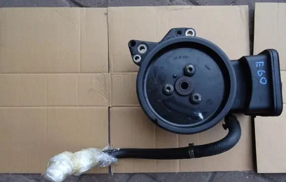 BMW 5 E60 E61 Power steering pump 76939741015