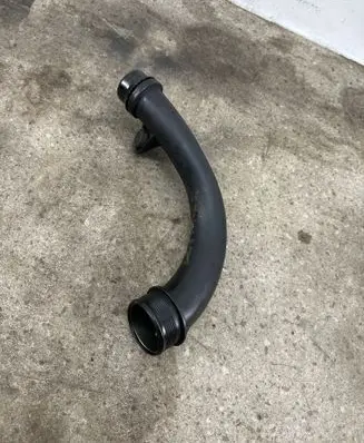 Intercooler hose/pipe