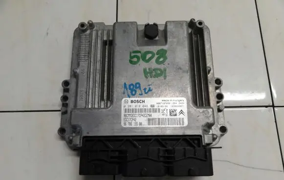 Peugeot 508 Engine control unit/module ECU 0281018046