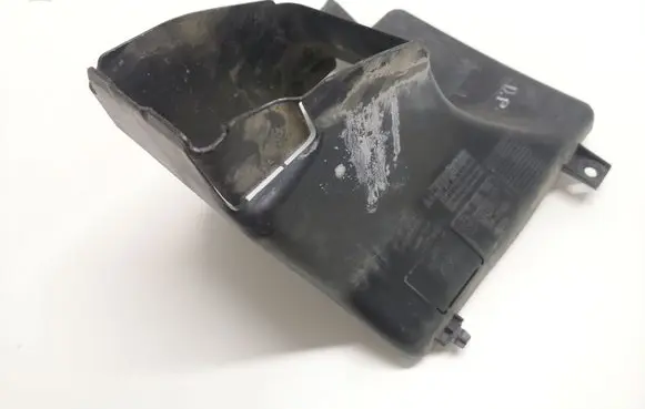 BMW 7 F01 F02 F03 F04 Radiator cooling fan shroud 7184158