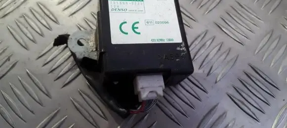 Toyota Avensis Verso Door control unit/module 8974144060 89741-44060